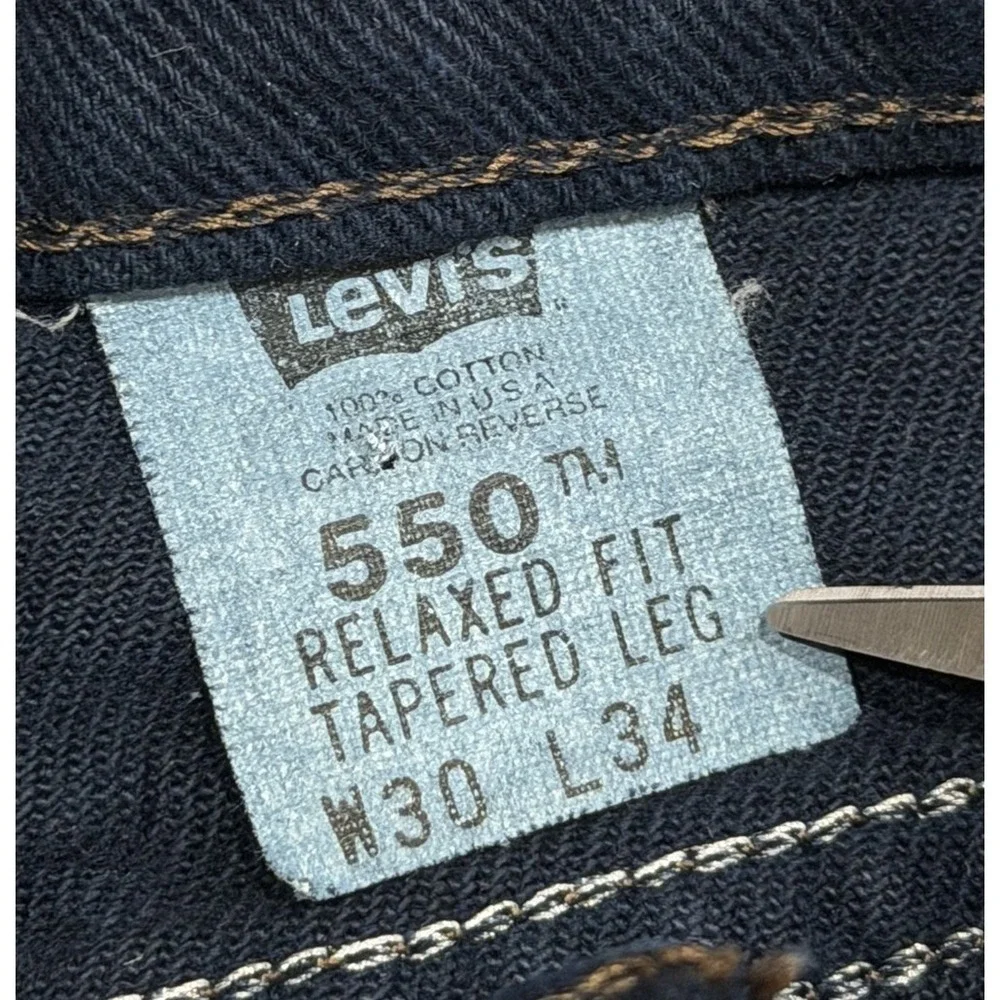 Vintage 90s Levi's 550 Men's Relaxed‎ Fit Tapered Leg W30 x L34 Dark Wash Y2K